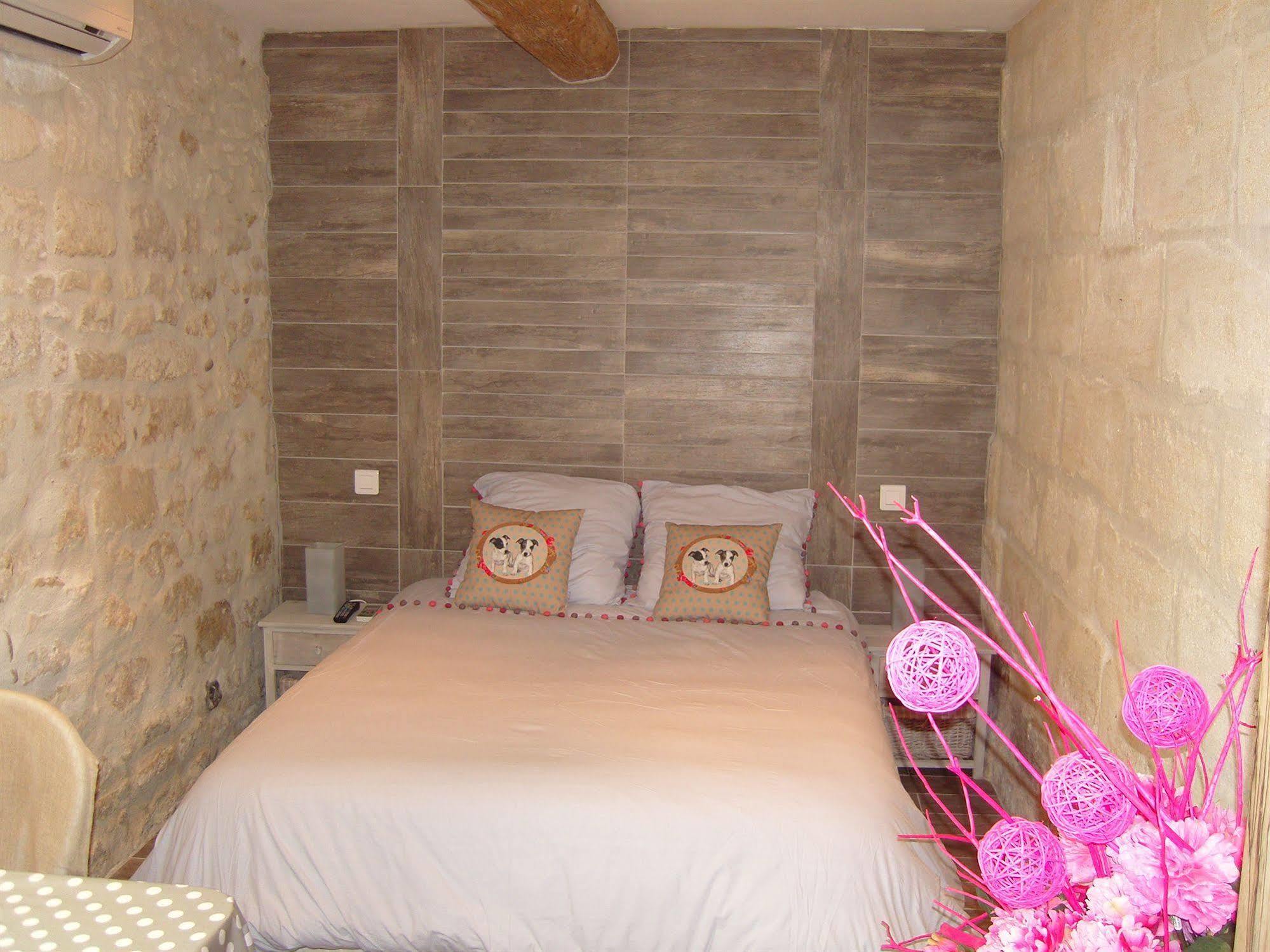 Mas Guiraud, Le Coquet Bed & Breakfast Beaucaire  Exterior photo