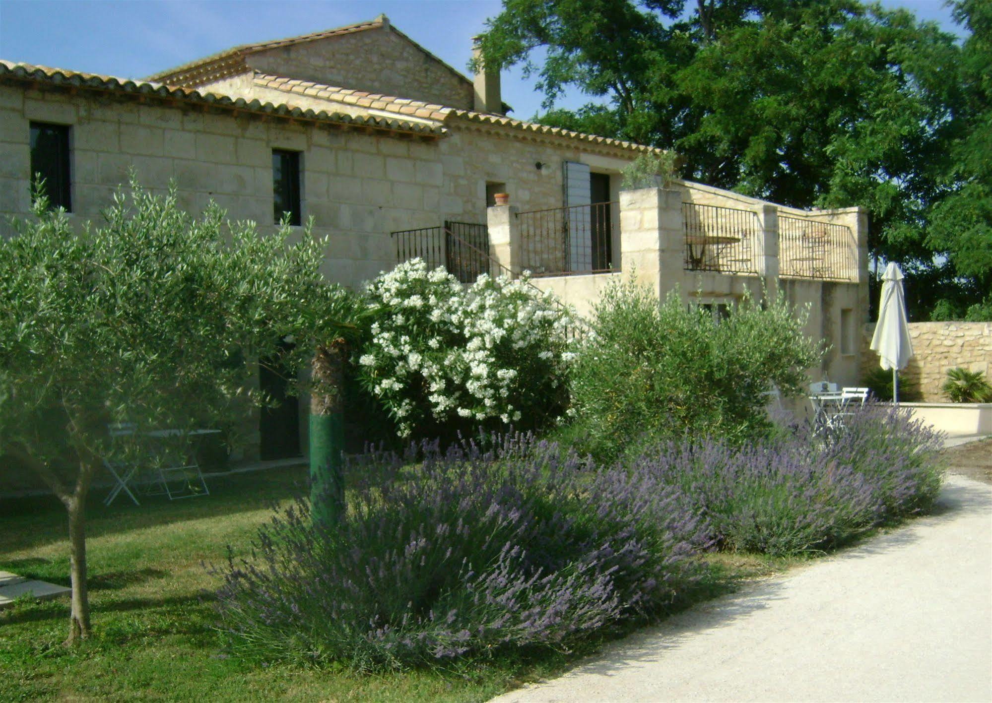 Mas Guiraud, Le Coquet Bed & Breakfast Beaucaire  Exterior photo