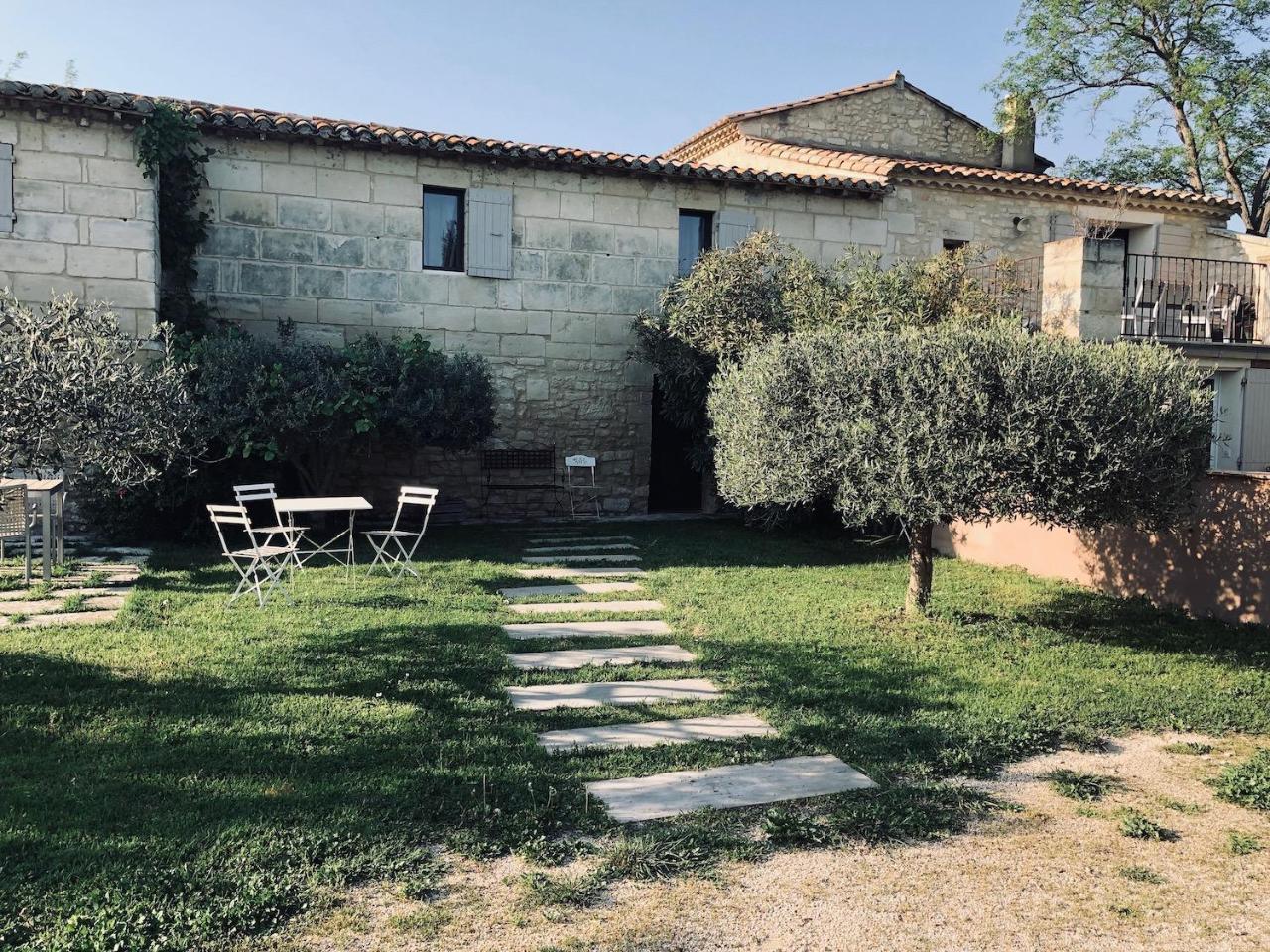 Mas Guiraud, Le Coquet Bed & Breakfast Beaucaire  Exterior photo